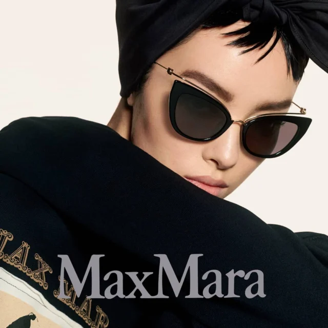 Nowy model okularów przeciwsłonecznych marki Max Mara cechuje się nowoczesnym designem i ponadczasową elegancją 🕶️💎🖤
#maxmara #luksus #okulary #okularyprzeciwsloneczne #sunglasses #cateye #elegant #glamorous #black #optyk #optykwarszawa #blogerkamodowa #brand #fashion #moda #polishgirl #warsawgirl #warszawa